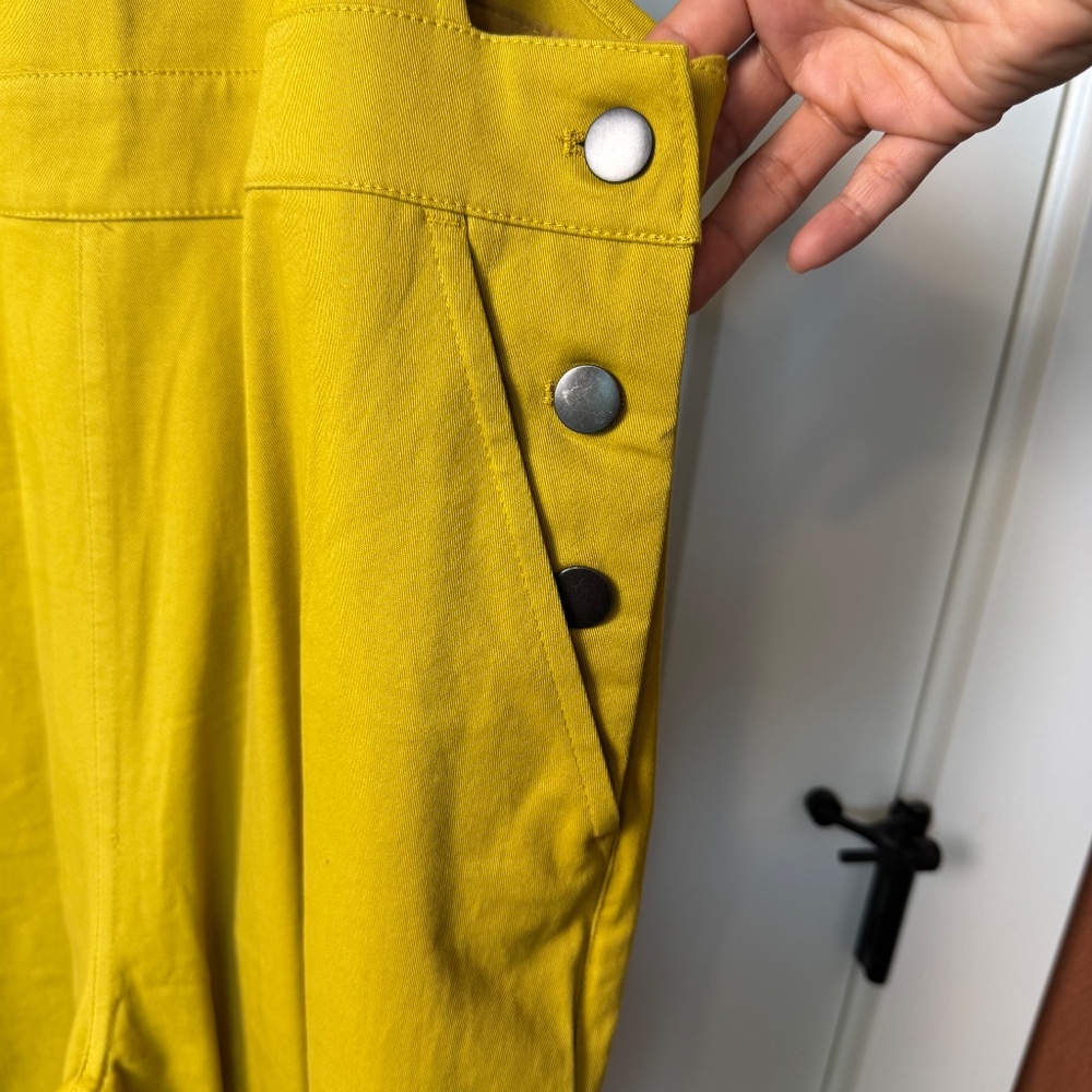 NWT -Yellow- Bridge & Burn Wide Leg Cropped Overalls - Picture 12 of 13